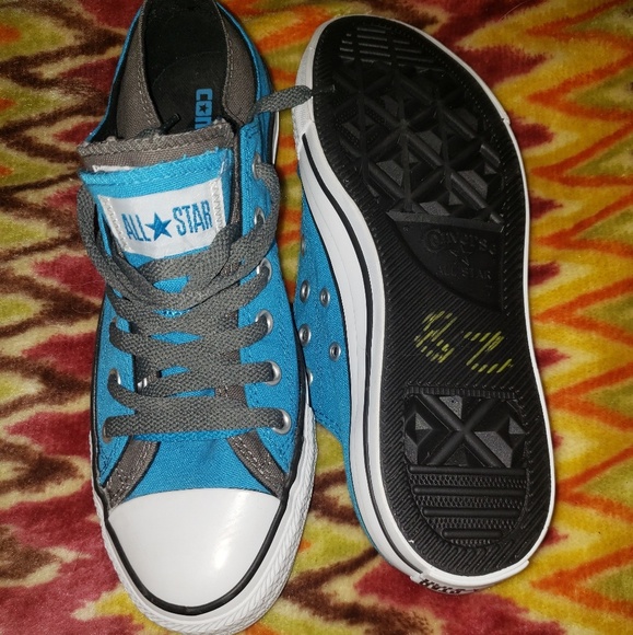 Converse - Picture 2 of 4